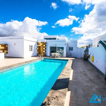 231 - Casa Bill By Now Ltd Villa Playa Blanca (Lanzarote)